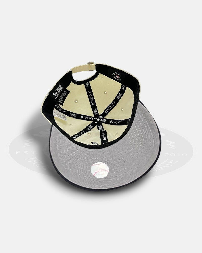 New York Yankees Script Two Tone 9Twenty Adjustable Strapback Hat