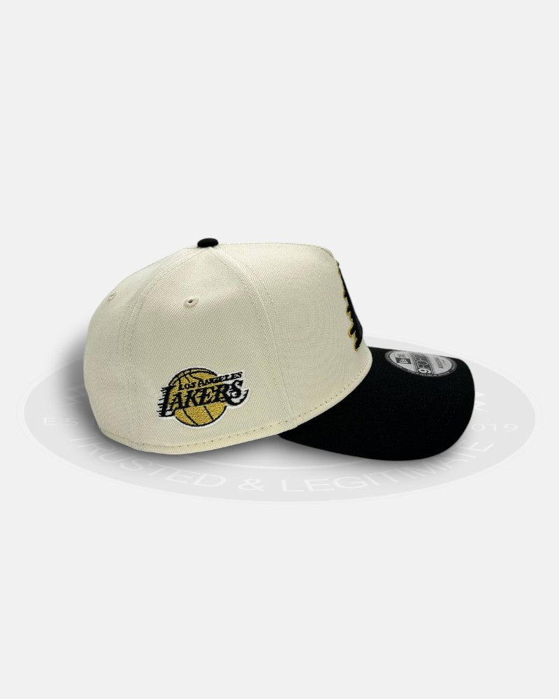 Los Angeles Lakers Running Script Two Tone 9Forty A-Frame Snapback Hat