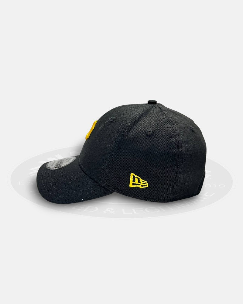 Pittsburgh Pirates Core 9Forty Adjustable Strapback Hat