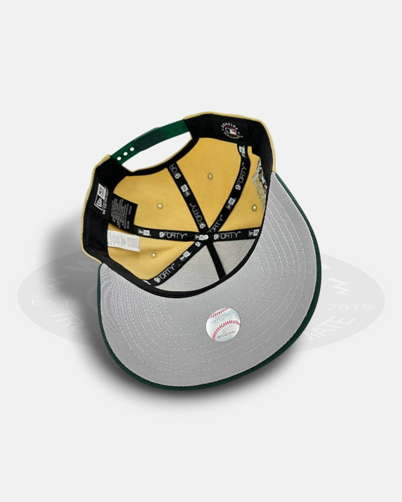 Oakland Athletics Rickey Henderson Field Two Tone 9Forty A-Frame Snapback Hat