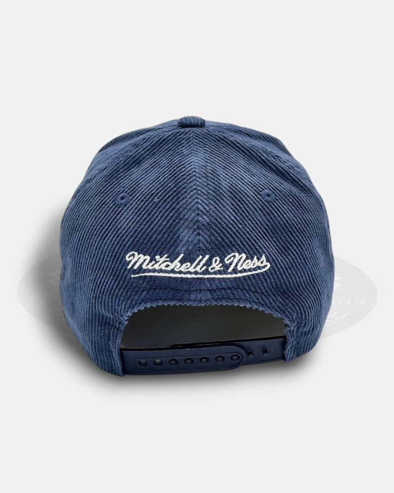 Dallas Mavericks Team Logo Hard Wood Classic Corduroy Pro Pinch Fit Snapback Hat