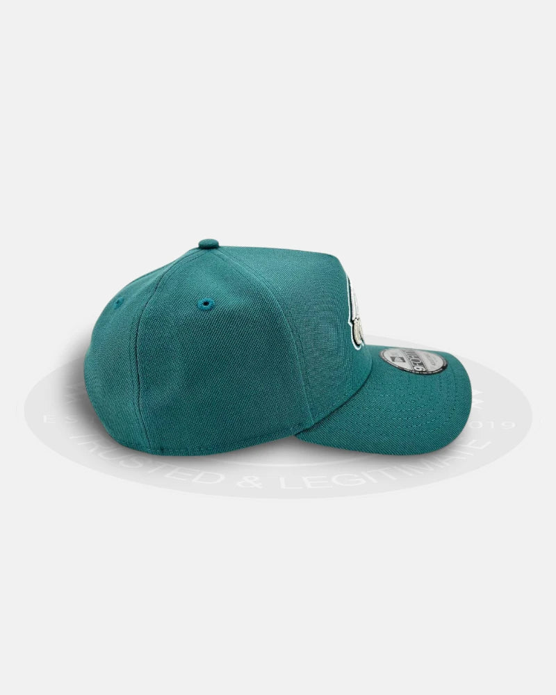 Philadelphia Eagles Love Hearts 9Forty A-Frame Snapback Hat