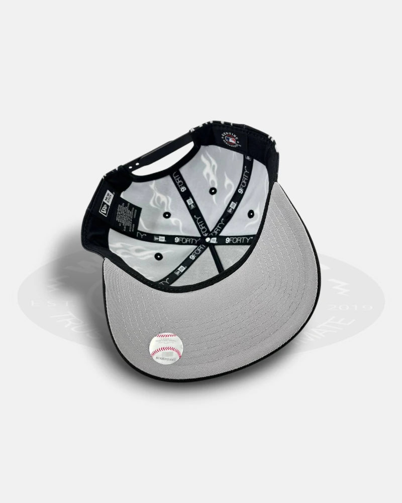 New York Yankees White Flames 9Forty A-Frame Snapback Hat