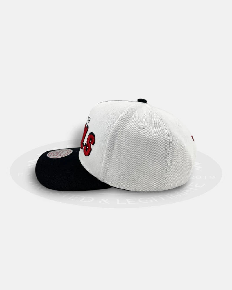 Chicago Bulls Draft Day Pro Pinch Snapback Hat
