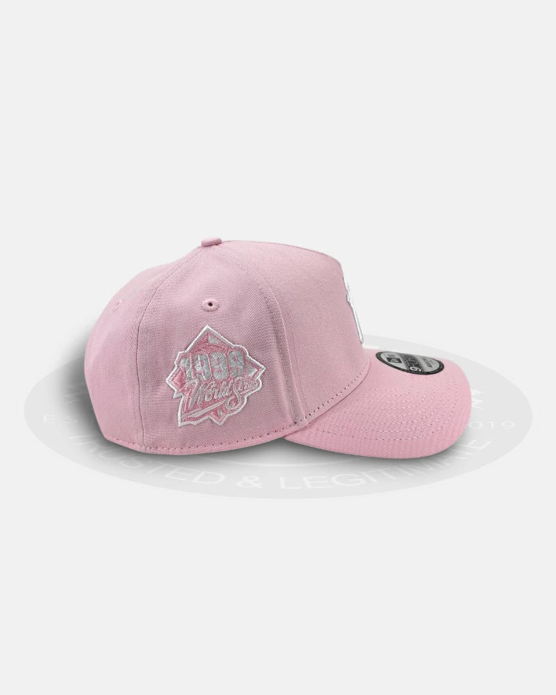 New York Yankees Polychromatic Pink 9FORTY A-Frame Snapback Hat