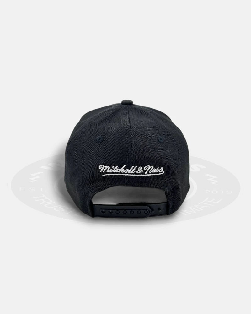 Sacramento Kings HWC Black Pro Pinch Snapback Hat