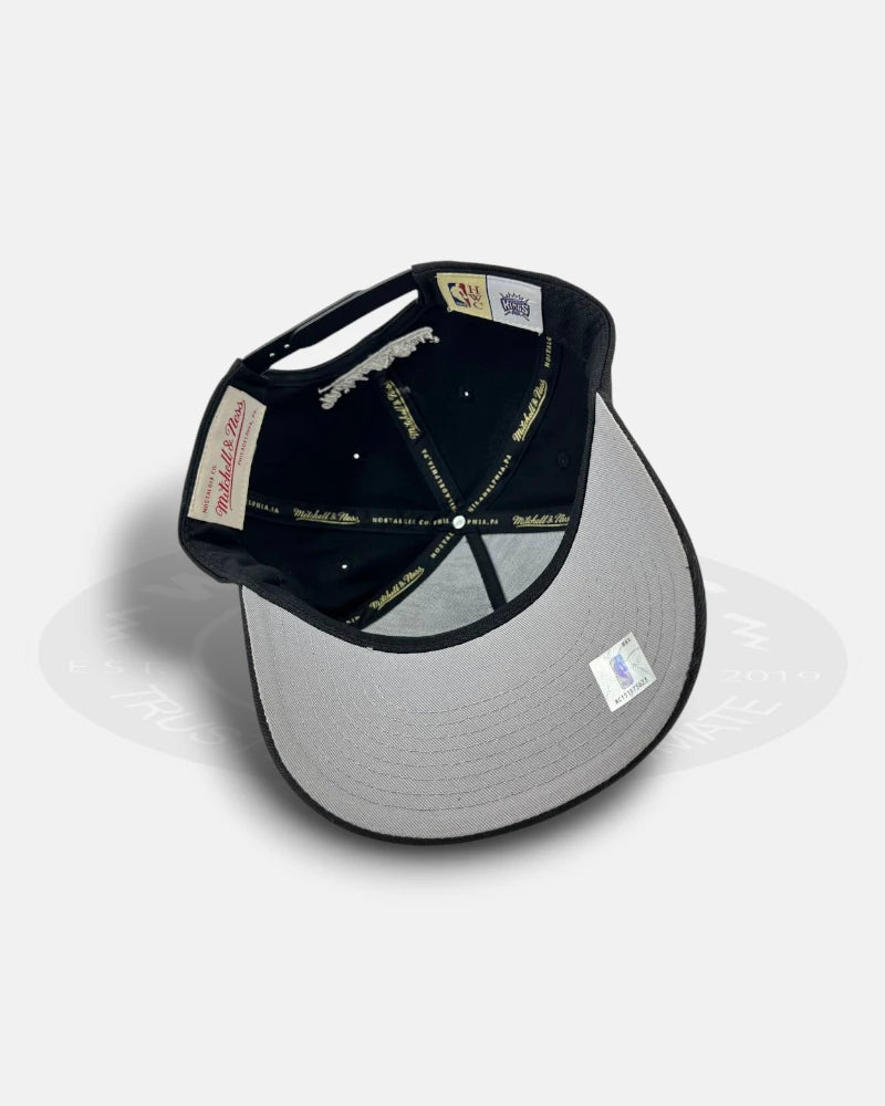 Sacramento Kings HWC Black Pro Pinch Snapback Hat
