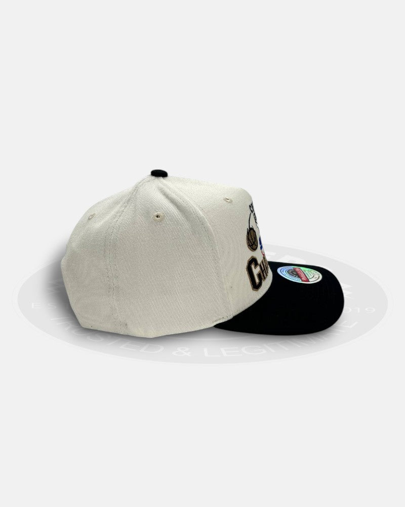 Chicago Bulls 1996 NBA Champions Two Tone Adjustable Fit Snapback Hat