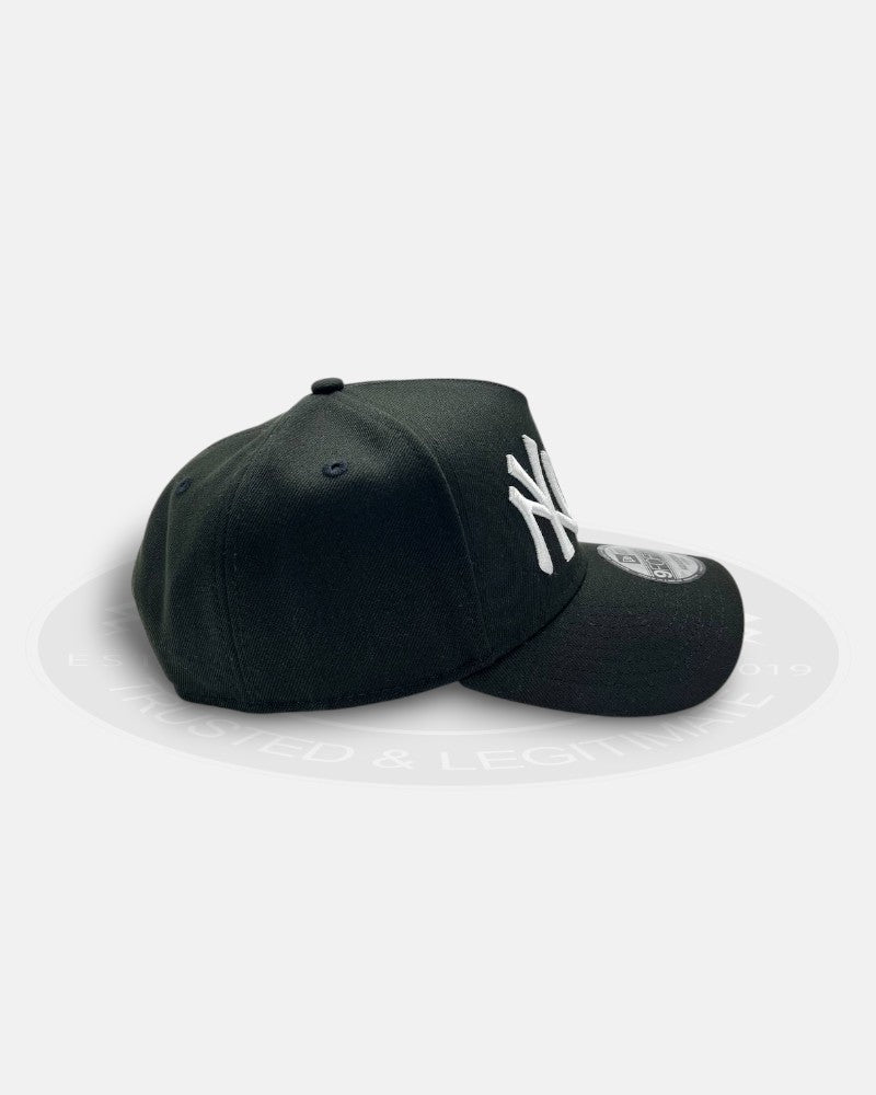 New York Yankees vs Los Angeles Dodgers Black 9Forty A-Frame Snapback Hat