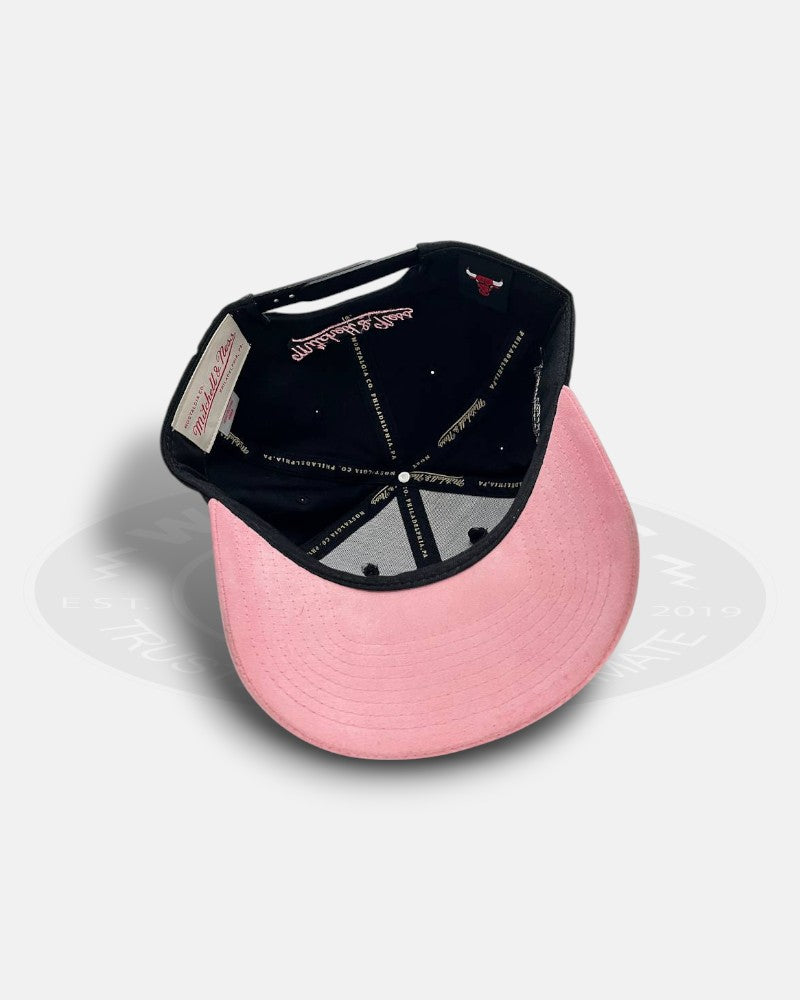 Chicago Bulls Valentines Pro Crown Snapback Hat