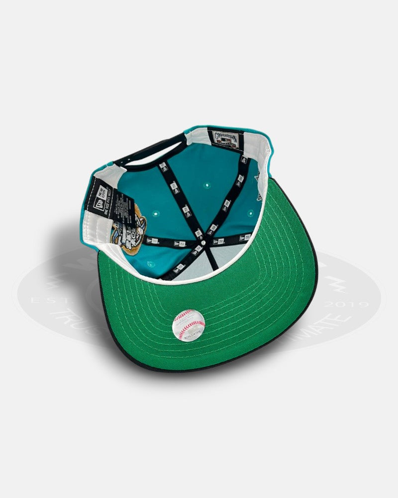 Florida Marlins Chenille The Golfer Snapback Hat