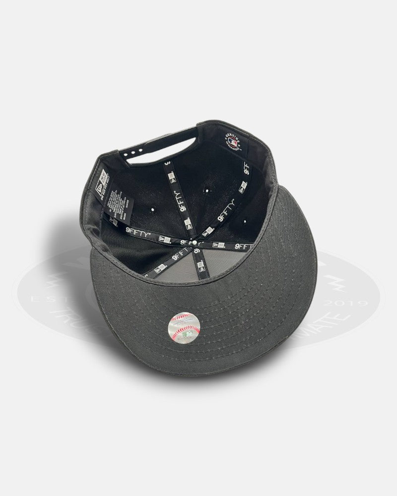 Chicago White Sox High Crown 9Fifty Snapback Hat