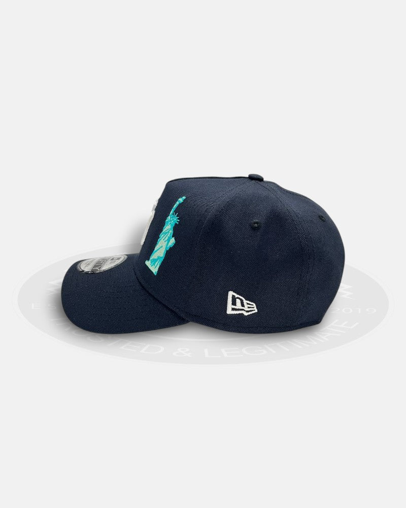 New York Yankees 1923 - 2008 Stadium Statue of Liberty Navy 9Forty A-Frame Snapback Hat