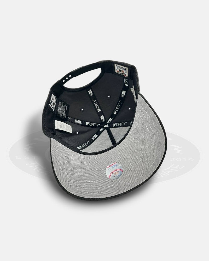 Chicago White Sox 10th Anniversary 2005 World Champions A-Frame 9Forty Snapback Hat
