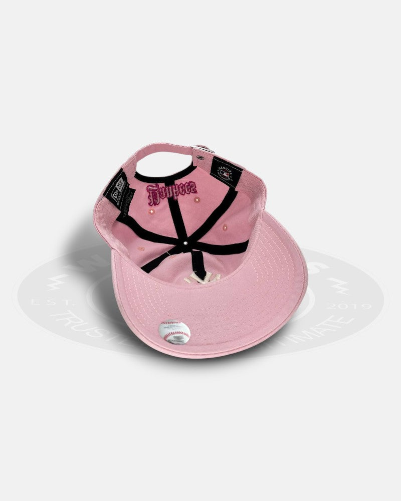 New York Yankees Blush Script Casual Classic Strapback Hat