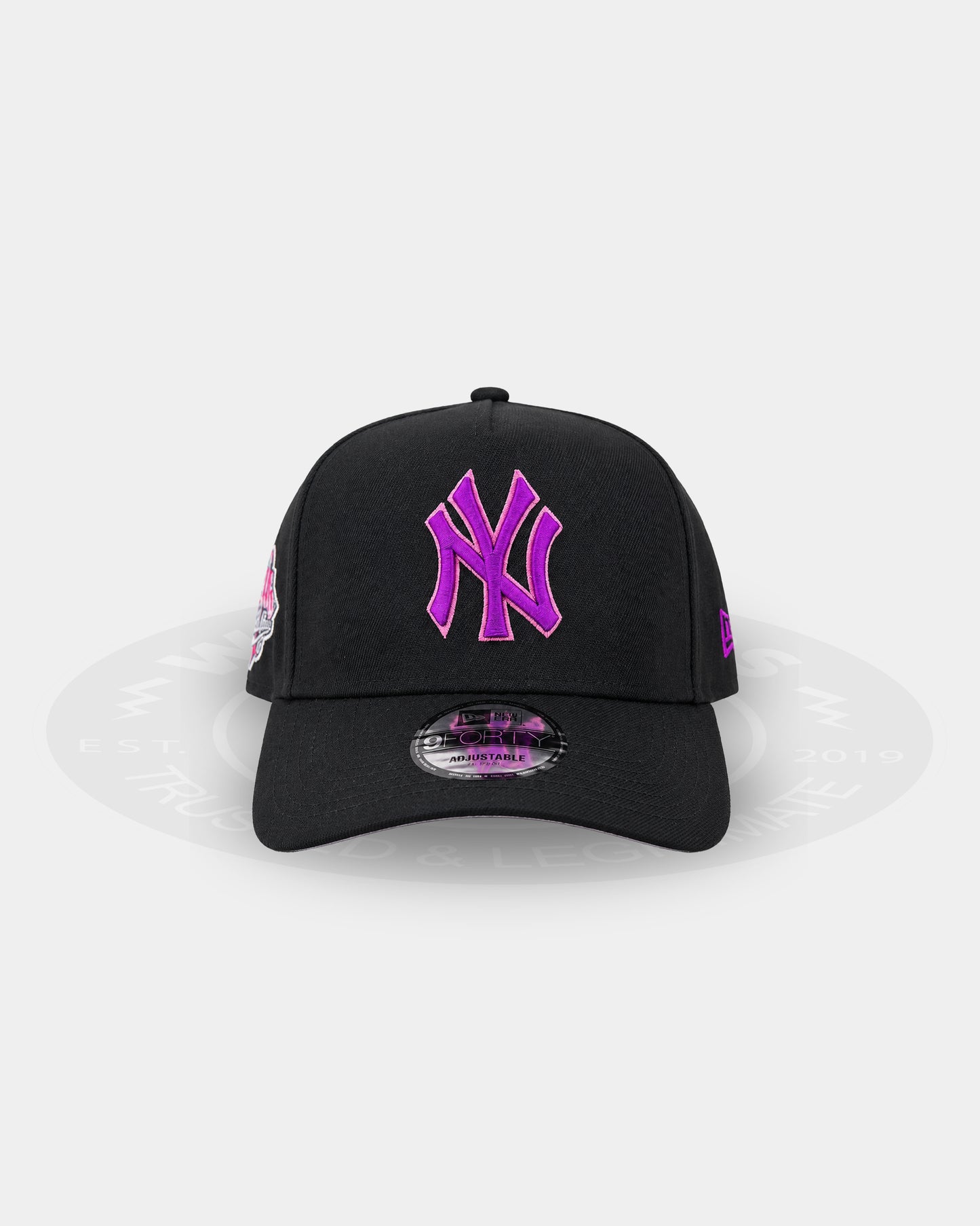 New York Yankees Magenta Night Dome 9FORTY A Frame Snapback Hat