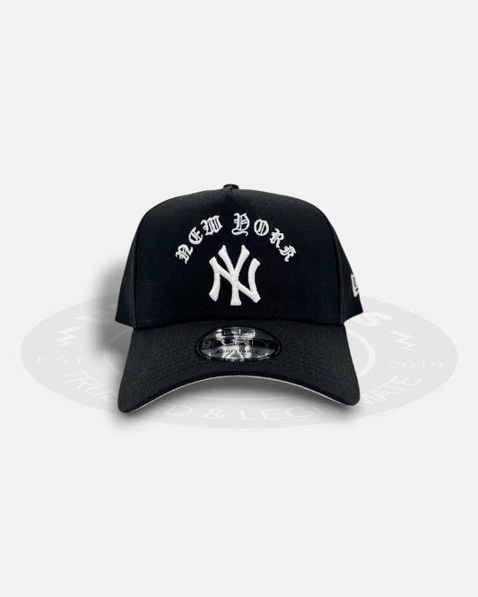 New York Yankees Arch Script 9Forty A-Frame Snapback Hat