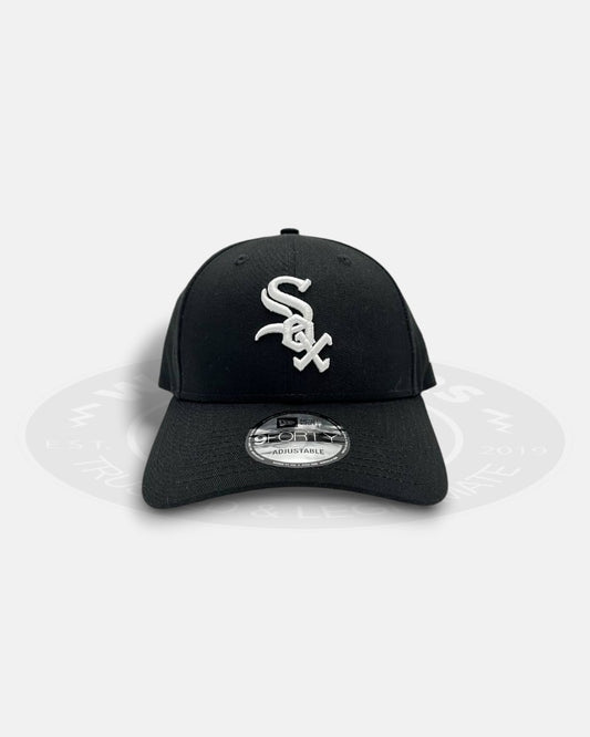 Chicago White Sox Core 9Forty Adjustable Strapback Hat