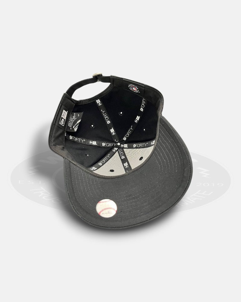 Boston Red Sox Core 9Forty Adjustable Strapback Hat