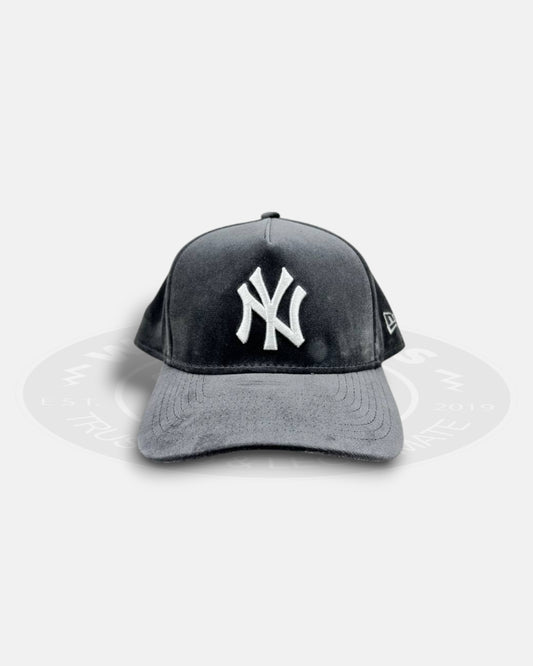 New York Yankees Velvet Ash 9FORTY A Frame Snapback Hat