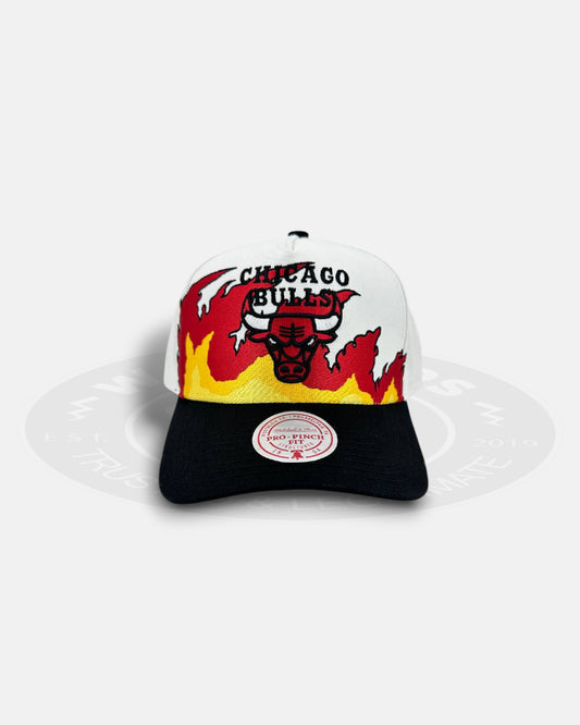 Chicago Bulls Flametooth Pro Pinch Snapback Hat