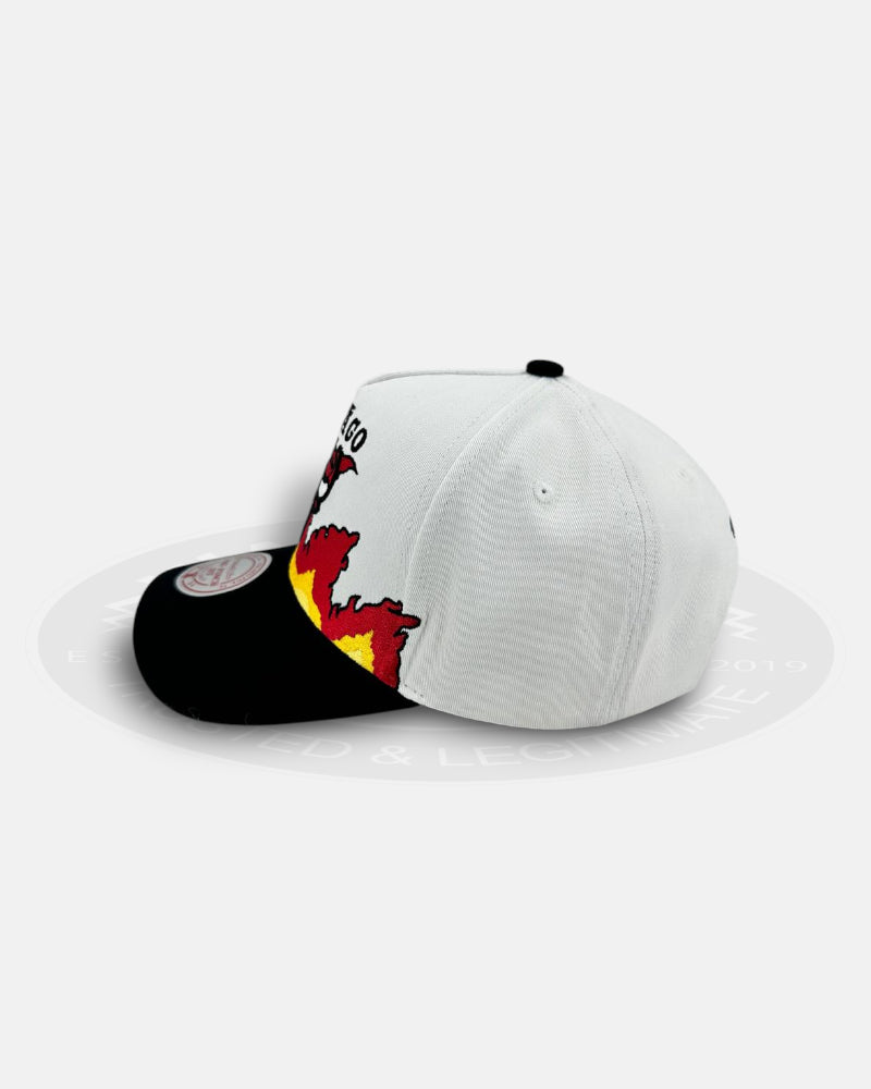Chicago Bulls Flametooth Pro Pinch Snapback Hat