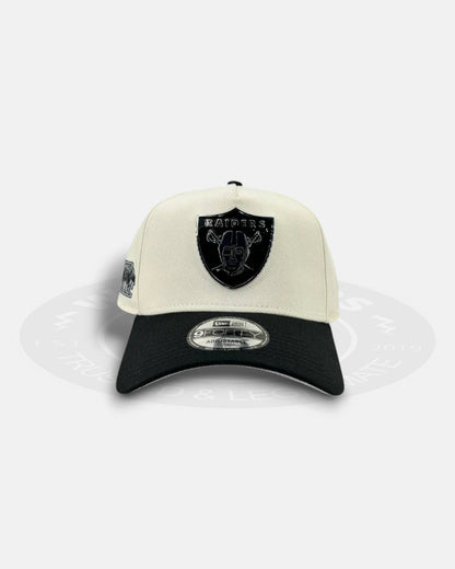 Las Vegas Raiders Metal Badge Chrome Two Tone 9FORTY A-Frame Snapback Hat