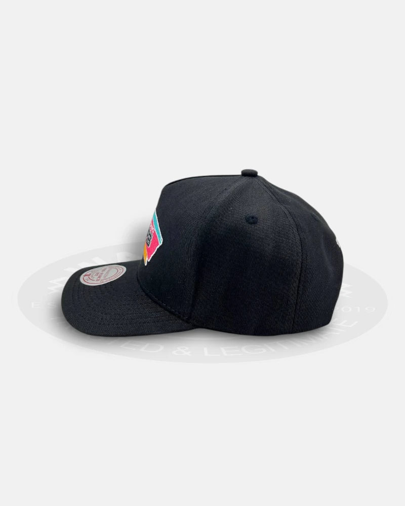 San Antonio Spurs HWC Black Pro Pinch Snapback Hat
