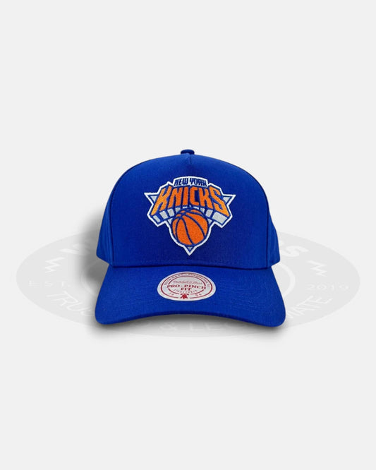 New York Knicks Team Color HWC Pro Pinch Snapback Hat
