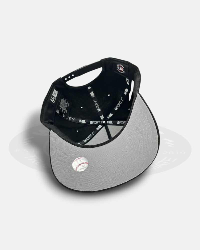 Seattle Mariners Kanji Chrome Black 9Forty A-Frame Snapback Hat