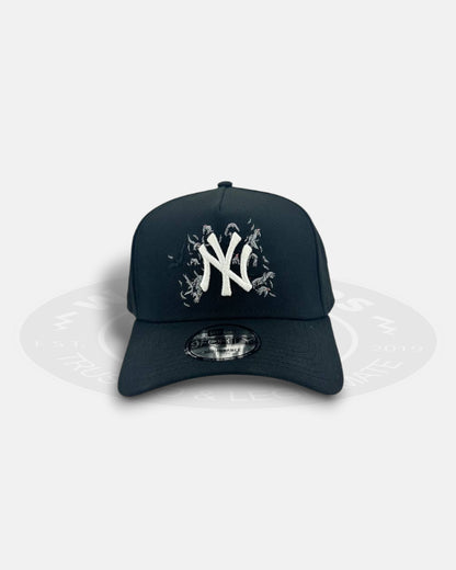 New York Yankees Crow Black Prime 9FORTY A-Frame Snapback Hat