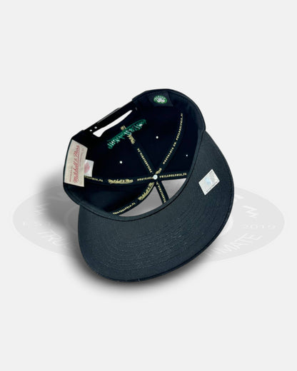 Boston Celtics Core Classic Deadstock Fit Snapback Hat