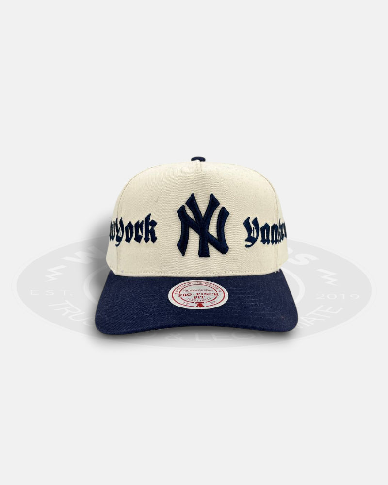 New York Yankees Vault Script Pro Pinch Snapback Hat