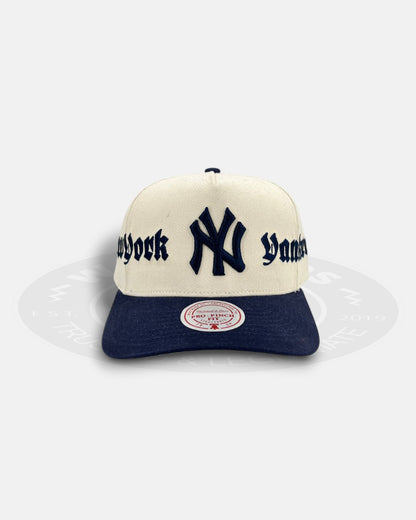 New York Yankees Vault Script Pro Pinch Snapback Hat