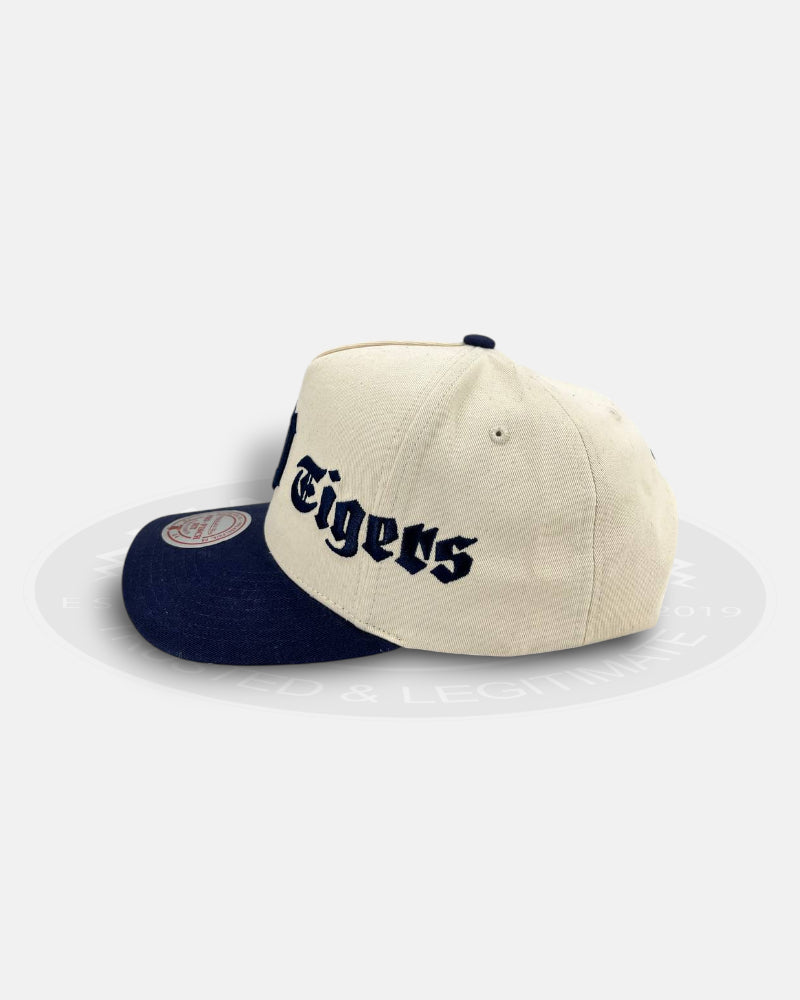 Detroit Tigers Vault Script Pro Pinch Snapback Hat