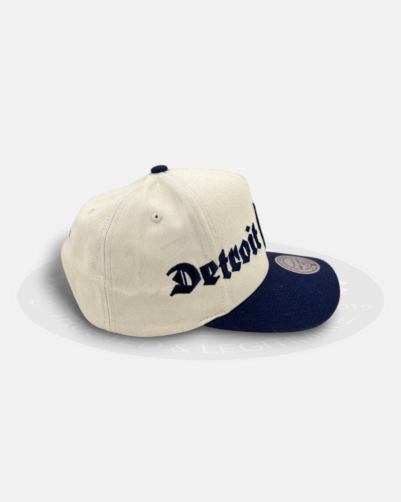 Detroit Tigers Vault Script Pro Pinch Snapback Hat