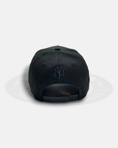 New York Yankees 2000 World Series Gold Chain 9Forty A-Frame Snapback Hat