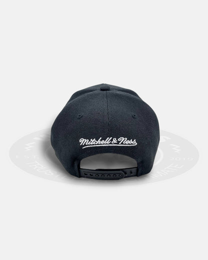 Chicago Bulls Glyphline Pro Crown Snapback